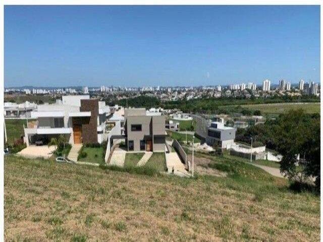 Terreno para Venda em São José dos Campos - 5