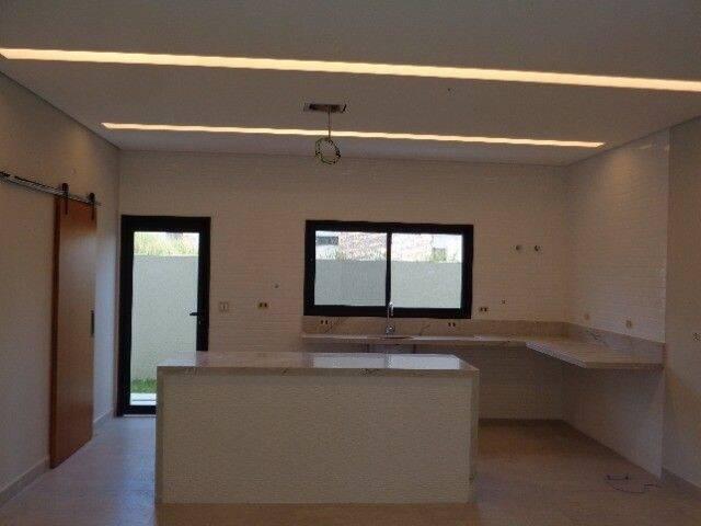 Casa para Venda em São José dos Campos - 3