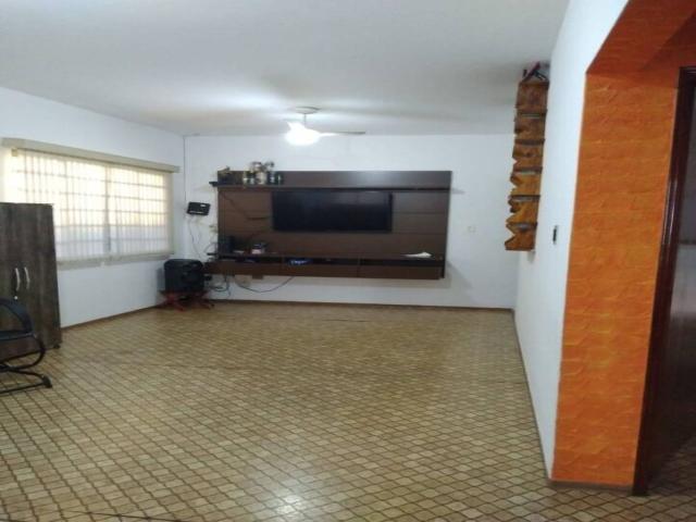 Casa para Venda em São José dos Campos - 3