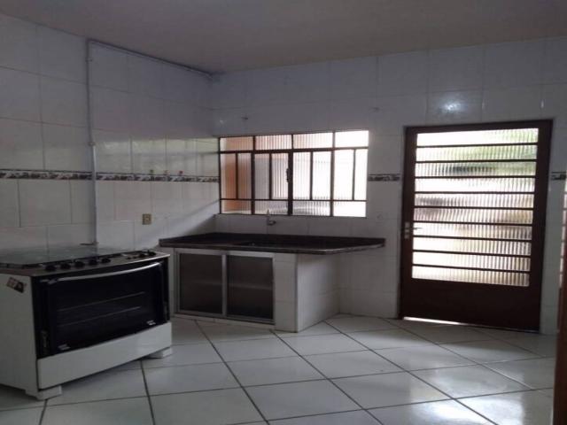 Casa para Venda em São José dos Campos - 4