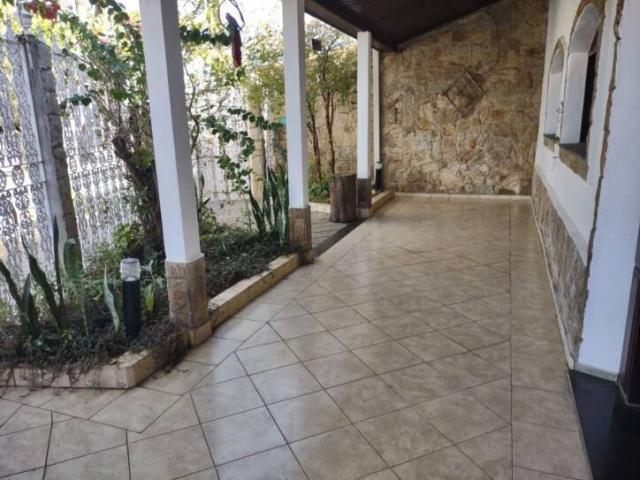 Casa para Venda em São José dos Campos - 2