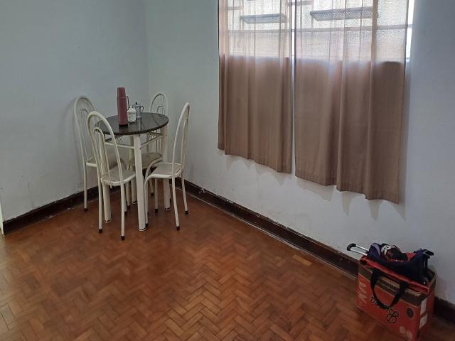 Casa para Venda em São José dos Campos - 4