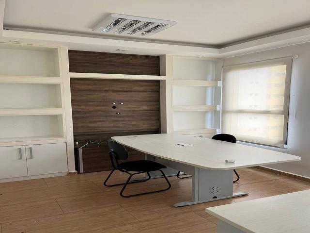 Sala para Venda em São José dos Campos - 4