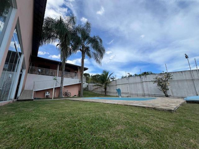 Sobrado para Venda em Jacareí - 4