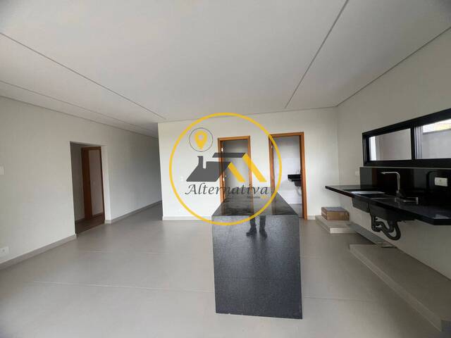 Casa para Venda em São José dos Campos - 4