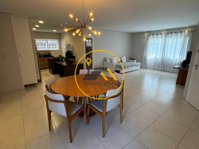 Casa para Venda em São José dos Campos - 4