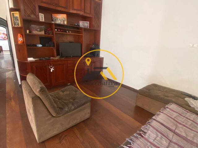 Casa para Venda em São José dos Campos - 4