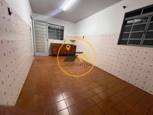 Casa para Venda em São José dos Campos - 4