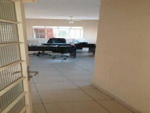Sobrado para Venda em São José dos Campos - 5