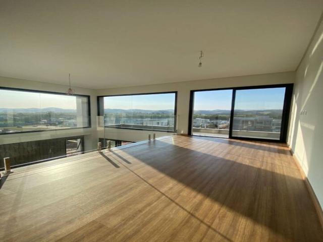 Casa para Venda em São José dos Campos - 3