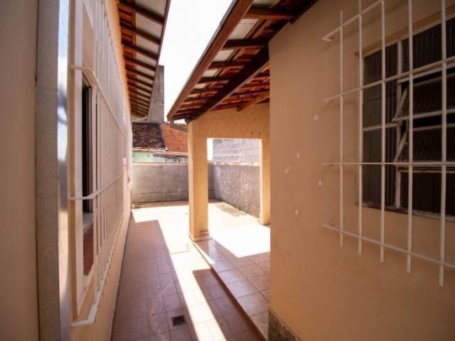 Casa para Venda em São José dos Campos - 4