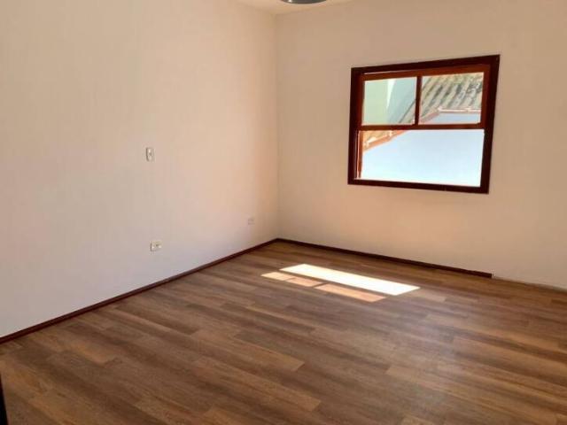 Casa para Venda em São José dos Campos - 4
