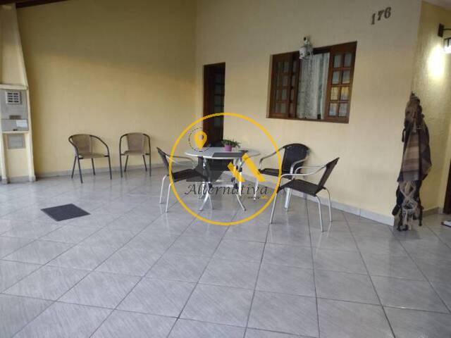 Casa para Venda em São José dos Campos - 3