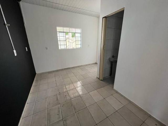 Casa para Venda em São José dos Campos - 4