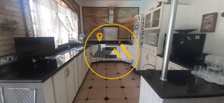 Casa, 3 quartos, 255 m² - Foto 9