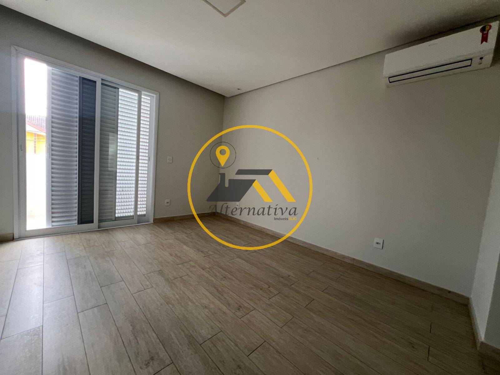Casa, 4 quartos, 244 m² - Foto 9