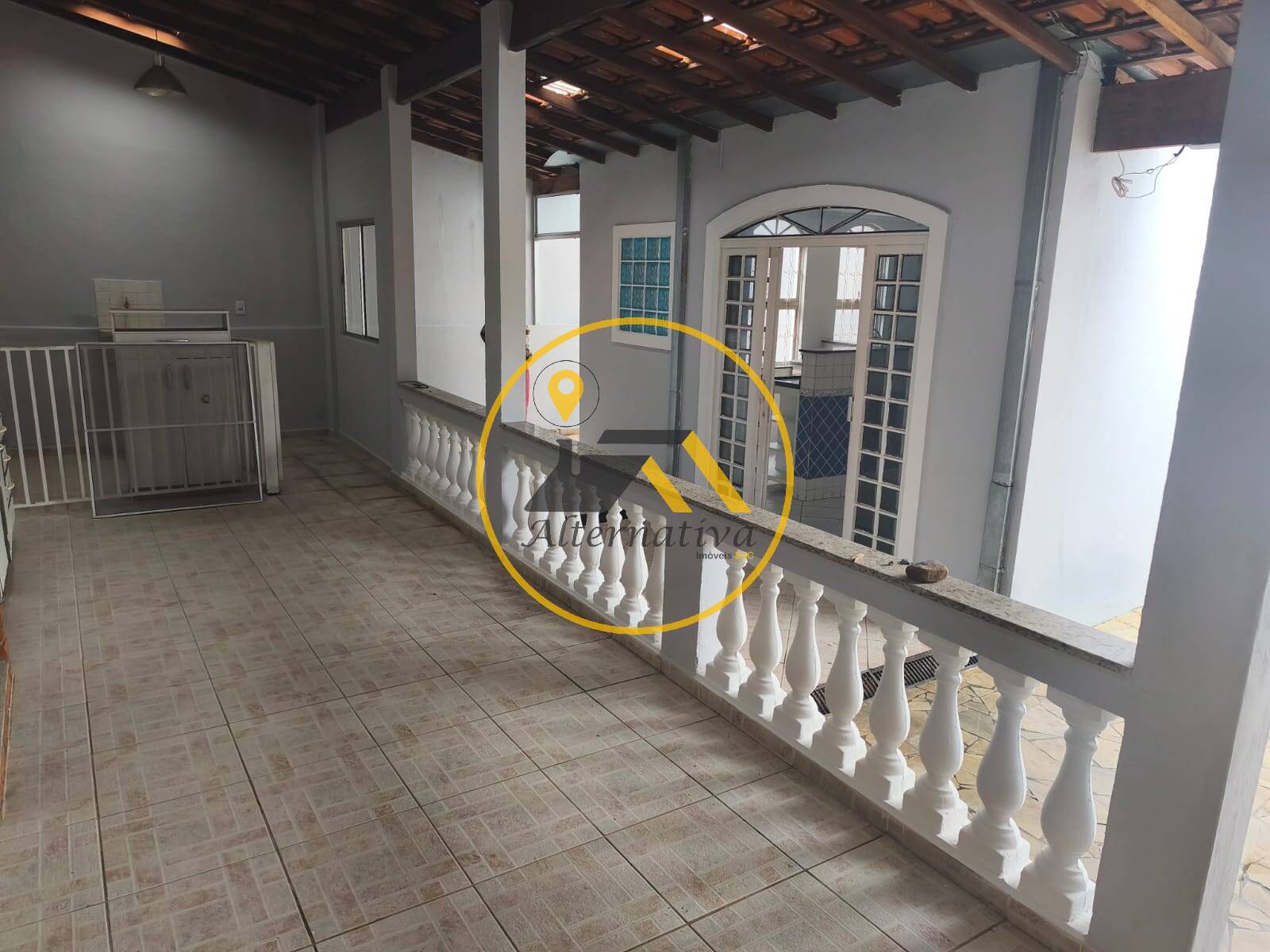 Casa, 4 quartos, 330 m² - Foto 4