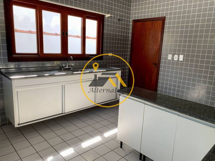 Casa, 4 quartos, 210 m² - Foto 2