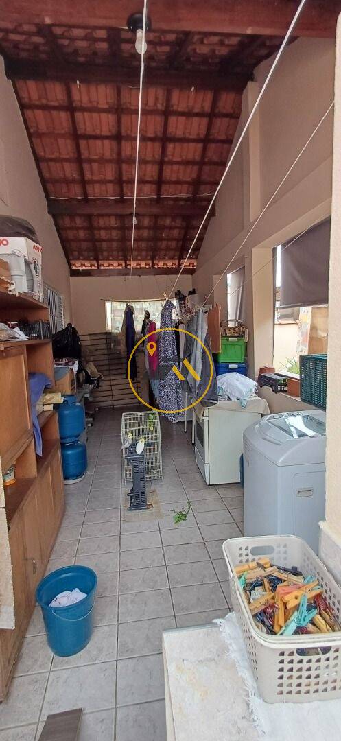 Casa, 3 quartos, 253 m² - Foto 13